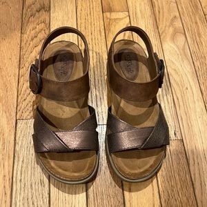 Brown velcro sandles